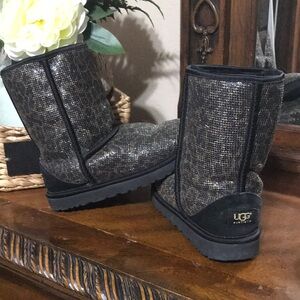 UGG cheetah Ankle Boots